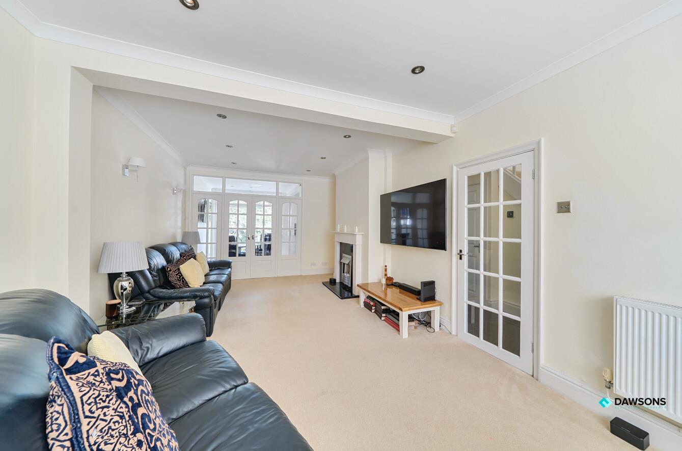 Druslyn Road, West Cross, Swansea, SA3 5QE